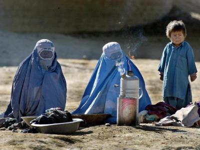 Seit einer Dekade sind internationale Truppen in Afghanistan. Die Lage der Frauen hat sich verschlechtert. Foto: Anja Niedringhaus, dpa Afghanische Frauen