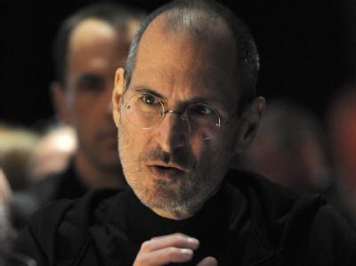 Bill Gates über Steve Jobs: «Die Welt sieht selten jemanden, der so tiefgreifende Spuren hinterlassen hat.» Foto: John G. Mabanglo, dpa Steve Jobs