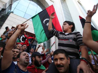 Jubel über das Ende des Gaddafi-Regimes. Foto: epa/STR Jubel
