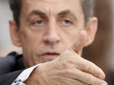 Ein halbes Jahr vor der Präsidentschaftswahl 2012 ist die Krise für Staatschef Nicolas Sarkozy eine schwere Belastung. Foto: Guillaume Horcajuelo Sarkozy