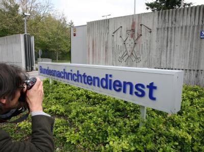 Eingang zum Gelände des Bundesnachrichtendienstes in Pullach. Archivfoto: Peter Kneffel BND bekommt neuen Chef