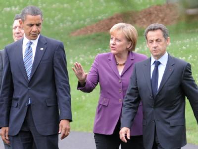 Eigentlich wollten die Europäer beim G20-Gipfel in Cannes stolz das Paket zur Lösung der Euro-Krise präsentieren - doch daraus wird wohl nichts: Bundeskanzlerin Angela Merkel und der französische Präsident Nicolas Sarkozy (r.) und US-Präsident Barack Obam Obama, Merkel und Sarkozy