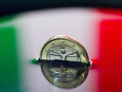 Die Angst sitzt dem hoch verschuldeten Italien im Nacken. Symbolfoto: Patrick Pleul Italien im Sog der Euro-Krise