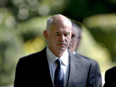 Der bisherige Regierungschef Giorgos Papandreou wird die neue Regierung nicht mehr führen. Ernste Miene