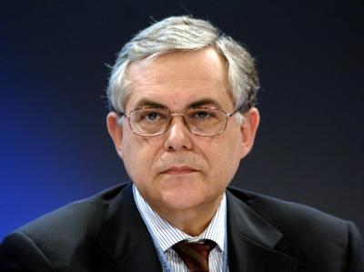 In Griechenland verhandeln die Parteien weiter über die Bildung einer neuen Regierung. Noch will niemand offiziell bestätigen, dass Lucas Papademos an der Spitze stehen wird, auch wenn dies zuvor gesagt wurde. Archivfoto: Bernd Settnik Lucas Papademos