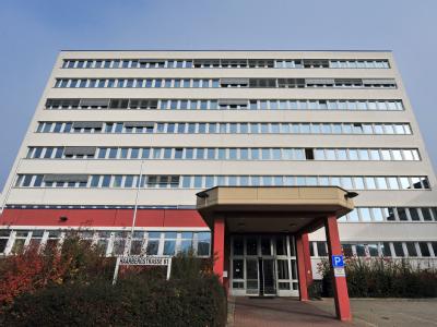 Der Thüringer Verfassungsschutz muss sich kritische Fragen nach seiner Rolle beim Verschwinden des Neonazi-Trios aus Thüringen gefallen lassen. Foto: Martin Schutt Thüringer Landesamt für Verfassungsschutz