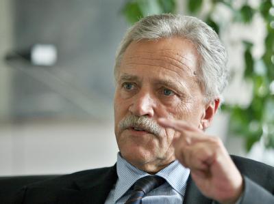 Heinz Fromm: «Die Behörde hat immer in der öffentlichen Diskussion gestanden, mal selbst verschuldet, mal unverschuldet.» Archivfoto: Oliver Berg Bundesamt für Verfassungsschutz - Heinz Fromm
