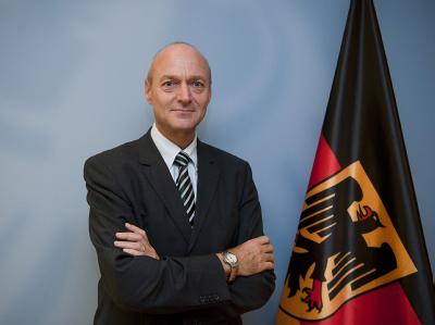 Der Sicherheitsexperte Gerhard Schindler wird neuer Chef des Bundesnachrichtendienstes (BND). Foto: BMI/Hans-Joachim M. Rickel, dpa Gerhard Schindler