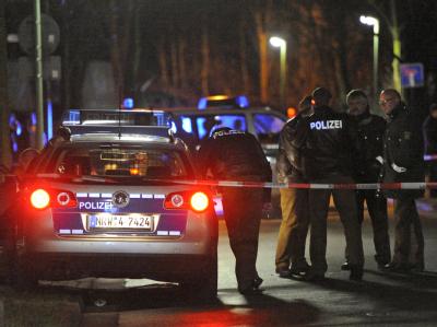 Bei einer Schießerei in Bottrop sind zwei Menschen lebensgefährlich verletzt worden. Foto: Marius Becker Schießerei in Bottrop