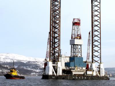 Die russische Bohrinsel Kolskaja mit 67 Arbeitern an Bord ist im Sturm auf dem Pazifik gekentert und gesunken. Foto: JSC Artikmorneftegazrazvedka Russische Öl-Bohrinsel Kolskaja