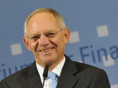 Bundesfinanzminister Wolfgang Schäuble kann sich auf höhere Steuereinnahmen freuen. Foto: Rainer Jensen Wolfgang Schäuble