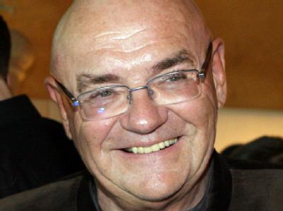 Wulff-Sprecher Glaeseker soll über eine zu große Nähe zu Manfred Schmidt gestolpert sein, einem der bekanntesten deutschen Organisatoren für Promi- und Medienevents. Foto: Jochen Lübke/Archiv Eventmanager Manfred Schmidt