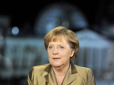 Kanzlerin Merkel bereitet die Deutschen in ihrer Neujahrsansprache auf «schwierigeres Jahr» vor. Foto: Odd Andersen Merkels Neujahrsansprache 2011