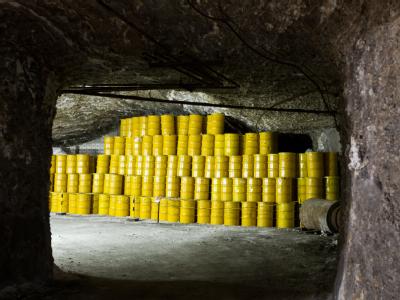 Im Endlager Morsleben lagern knapp 37.700 Kubikmeter Atommüll aus Forschungseinrichtungen und früheren Kernkraftwerken. Foto: Jens Wolf Endlager für Atommüll in Morsleben