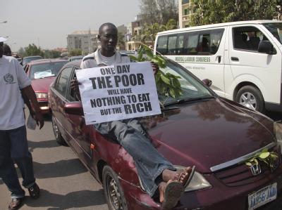 Millionen Nigerianer folgten dem Aufruf nach einem Generalstreik aus Protest gegen die Streichung von Subventionen auf Benzin. Foto: George Esiri Protest gegen Benzinpreis