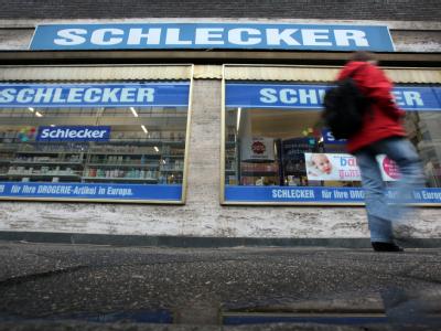 «Zu viele Filialen» - dieses System musste nach Expertenmeinung irgendwann zusammenbrechen, weil nicht ohne Ende in Deutschland neue Filialen eröffnet werden könnten. Foto: Martin Gerten Schlecker-Filiale