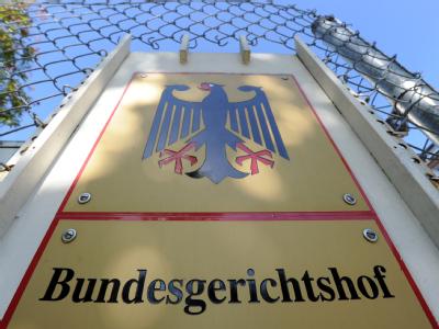 Der Bundesgerichtshof muss entscheiden, ob Steuerhinterzieher härter bestraft werden muss. Foto: Uli Deck Bundesgerichtshof