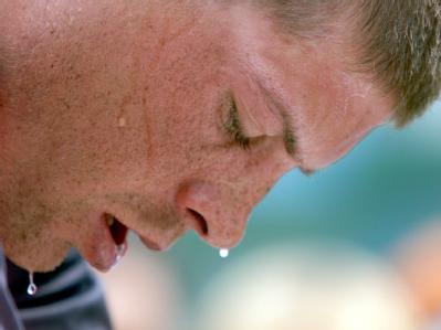 Jan Ullrich im Juni 2001 beim Einfahren zur 15. Etappe des Giro d'Italia der Schweiz. Foto: Gero Breloer Jan Ullrich
