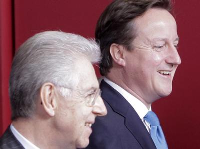 David Cameron (R) am ersten Tag des Gipfels zusammen mit dem Italiener Mario Monti. Foto: Bruno Arnold David Cameron