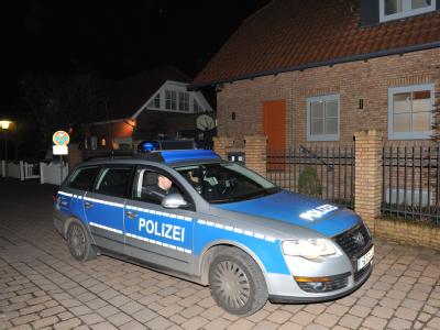 Die Staatsanwaltschaft Hannover hat das Haus von Christian Wulff in Großburgwedel durchsucht. Foto: Jochen Lübke Wulffs Haus