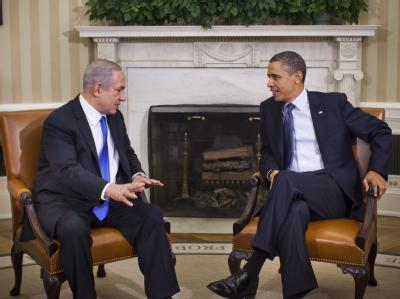 Amerikanisch-israelisches Spitzentreffen in Washington: US-Präsident Barack Obama (r) im Gespräch mit dem israelischen Ministerpräsidenten Benjamin Netanjahu. Foto: Jim Lo Scalzo Obama und Netanjahu