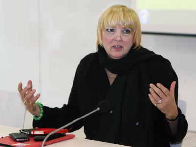 Die Vorsitzende von Bündnis 90/Die Grünen, Claudia Roth, hat die Debatte über die Spitzenkandidatur bei der Bundestagswahl angestoßen. Foto: Stephanie Pilick Claudia Roth