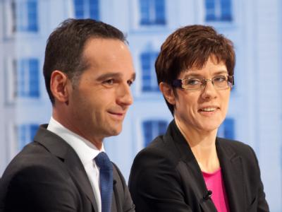 Die saarländische Ministerpräsidentin Annegret Kramp-Karrenbauer (CDU) und Heiko Maas, Vorsitzender der SPD Saar: Bisher hatte im Saarland die CDU das Sagen. Kramp-Karrenbauer will mit ihrer Partei wieder gewinnen und sich mit der SPD zusammentun. Foto: O Heiko Maas und Annegret Kramp-Karrenbauer