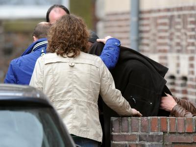 Gegen den Tatverdächtigen im Emder Mordfall läuft ein Ermittlungsverfahren wegen des Besitzes von Kinderpornografie. Foto: Ingo Wagner Mordermittlung in Emden