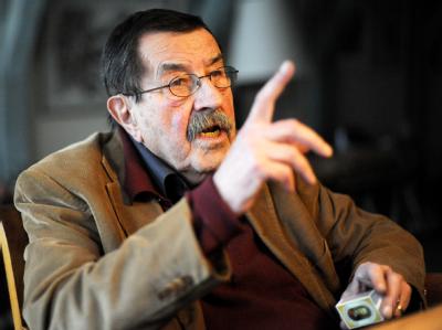 Die Empörung in Israel über das Gedicht von Günter Grass hat jetzt handfeste Folgen: Der Innenminister erklärt den deutschen Schriftsteller zur Persona non grata. Damit kann Grass nicht mehr in den jüdischen Staat einreisen. Foto: Maurizio Gambarini/ Arch Günter Grass