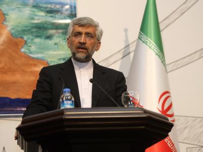 Irans Chefunterhändler Said Dschalili verkündet in Istanbul die Ergebnisse der Gespräche. Foto: epa/str Chefunterhändler