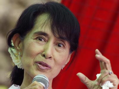 Schwere Schlappe für Birmas Reformpräsidenten Thein Sein: Friedensnobelpreisträgerin Aung San Suu Kyi boykottiert den Einzug ins Parlament. Foto: Barbara Walton Suu Kyi boykottiert Parlament