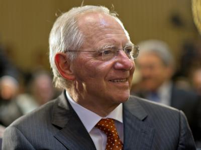 Bundesfinanzminister Wolfgang Schäuble geht davon aus, dass der Fiskalpakt trotz aller Widerstände plangemäß umgesetzt wird. Foto: Tim Brakemeier/ Archiv Wolfgang Schäuble