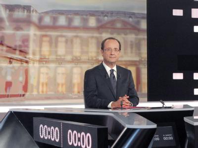 Vor der Stichwahl am Sonntag lag der sozialistische Herausforderer Hollande in Umfragen zuletzt relativ deutlich vor Amtsinhaber Sarkozy. Foto: Patrick Kovarik/POOL MAXPPP OUT François Hollande