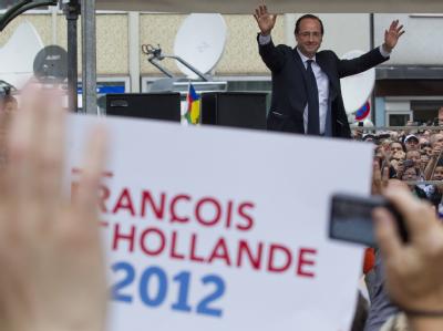 Sarkozy-Herausforderer Hollande bei einer Wahlkampfveranstaltung. Foto: Ian Langsdon Francois Hollande