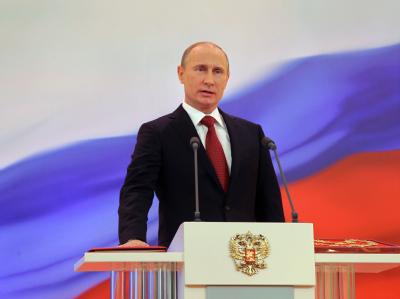 Begleitet von Protesten tritt Wladimir Putin seine dritte Amtszeit als russischer Präsident an. Foto: Vladimir Rodionov Putin