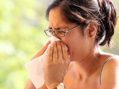 Wissenschaftler warnen vor einem Allergie-Boom in Deutschland und Europa und fordern die Politik zum Handeln auf. Foto: Bodo Marks Wissenschaftler schlagen Pollen-Alarm