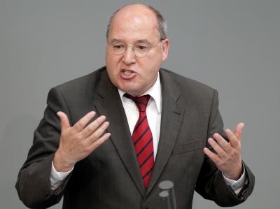 Der Bundestagsfraktionsvorsitzende von Die Linke, Gregor Gysi, im Deutschen Bundestag in Berlin. Foto: Wolfgang Kumm/Archiv Gregor Gysi