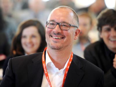 Der Kandidat des linken Flügels für den Berliner SPD-Landesvorsitz, Jan Stöß, hat die Kampfabstimmung angestoßen. Foto: Hannibal Jan Stöß, gut gelaunt