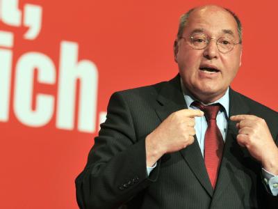 Gregor Gysi, Fraktionsvorsitzender der Partei Die Linke im Bundestag. Foto: Bernd von Jutrczenka/Archiv Gysi: Die Vereinigung der Linken ist bisher nicht gelungen
