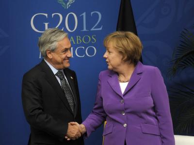 Chiles Präsident Sebastian Pinera und Kanzlerin Angela Merkel treffen sich in Los Cabos. Foto: Chile Presidency Los Cabos