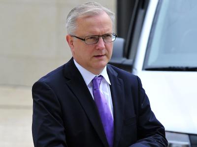 EU-Währungskommissar Olli Rehn will sich schnell mit Madrid über die Konditionen für die Finanzhilfen einigen. Foto: Nicolas Bouvy Olli Rehn