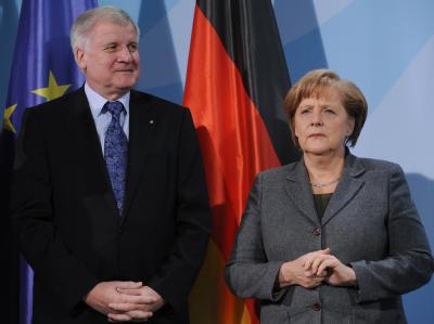 Nach der jüngsten Umfrage konnte die CDU/CSU ihren Vorsprung auf die SPD weiter ausbauen. Foto: R. Jensen/Archiv Kanzlerin Merkel (CDU) und Horst Seehofer (CSU)