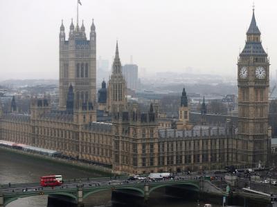 Blick auf London mit dem House of Parliament und dem Big Ben. Sechs Terrorverdächtige wurden von der Londoner Polizei festgenommen. Foto: Andy Rain / Archiv Terrorverdächtige in London festgenommen