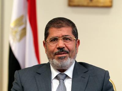 Erste Machtprobe am Nil: Gerade eine Woche im Amt, legt sich Präsident Mursi mit dem Militärrat und Verfassungsgericht an. Foto: Khaled Elfiqi Mursi