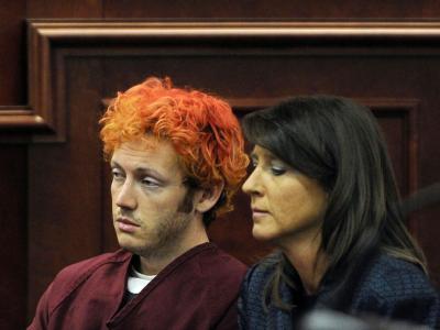 Der mutmaßliche Amokschütze von Aurora wirkte teilnahmslos und benommen bei seinem ersten Auftritt vor Gericht. Foto: RJ Sangosti/Archiv James Holmes vor Gericht