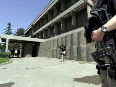 Stark gesichert - die Deutsche Botschaft in Kabul. Foto: Maurizio Gambarini Deutsche Botschaft in Kabul