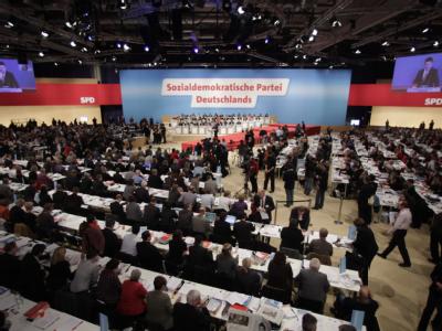Blick in den Sitzungssaal des SPD-Bundesparteitages in Dresden. Sitzungssaal