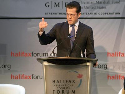 Bundesverteidigungsminister zu Guttenberg hält in Halifax (Kanada) einen Vortrag vor dem International Security Forum. Karl-Theodor zu Guttenberg