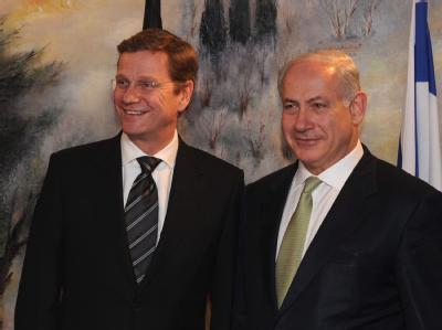 Außenminister Westerwelle mit Ministerpräsident Netanjahu in Israel. Westerwelle in Israel