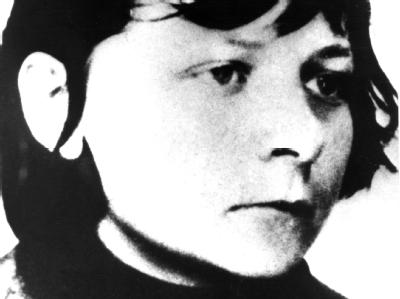 Die ehemalige Terroristin Verena Becker auf einem undatierten Fahndungsfoto, das in den 1970er Jahren verbreitet wurde. Verena Becker